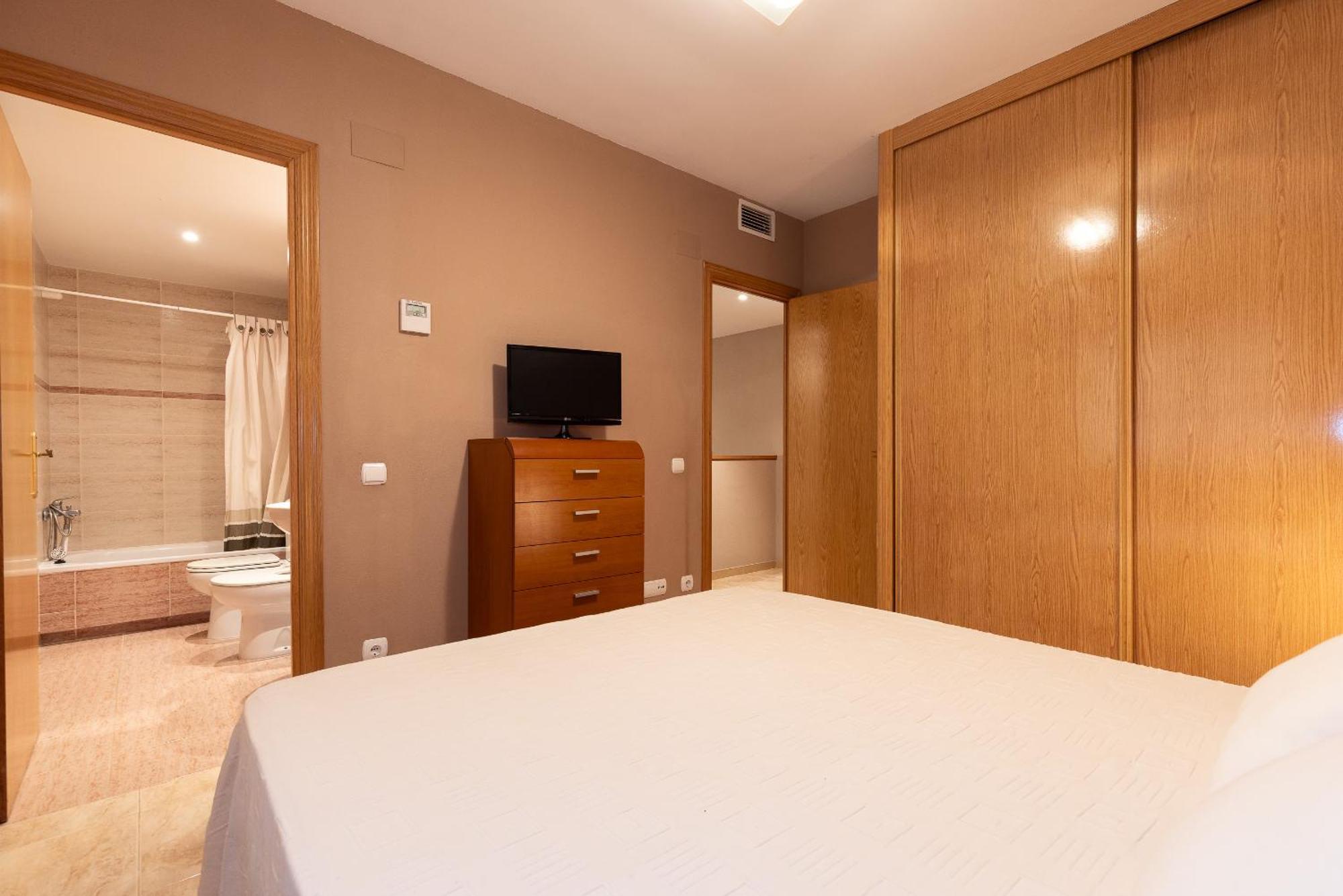 Uhc Golden Pineda Apartments La Pineda Esterno foto