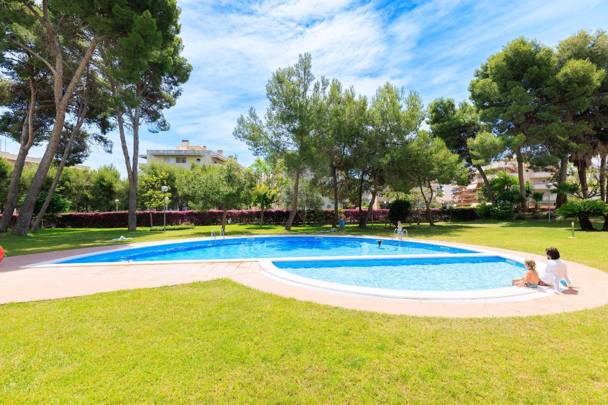 Uhc Golden Pineda Apartments La Pineda Esterno foto