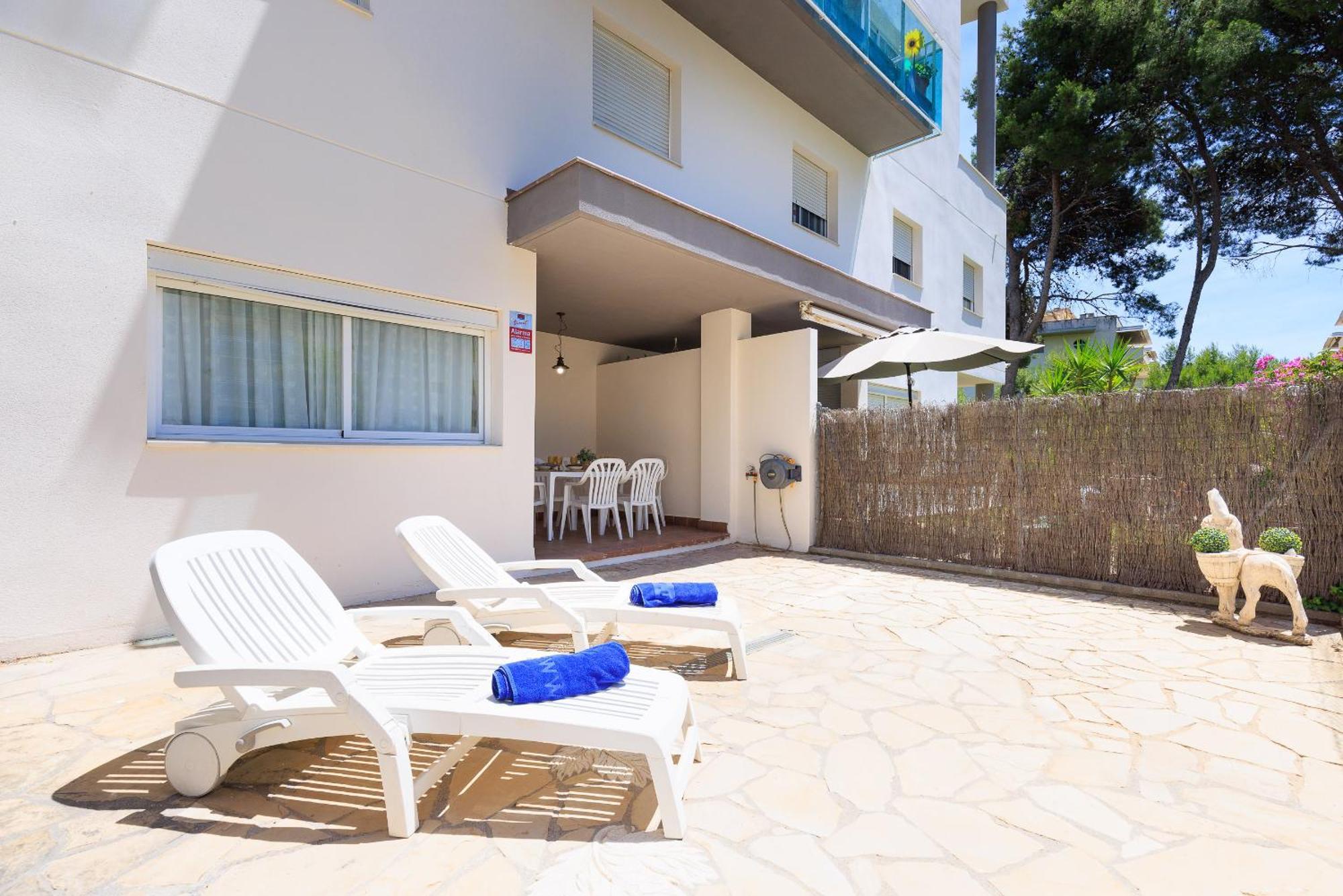 Uhc Golden Pineda Apartments La Pineda Esterno foto