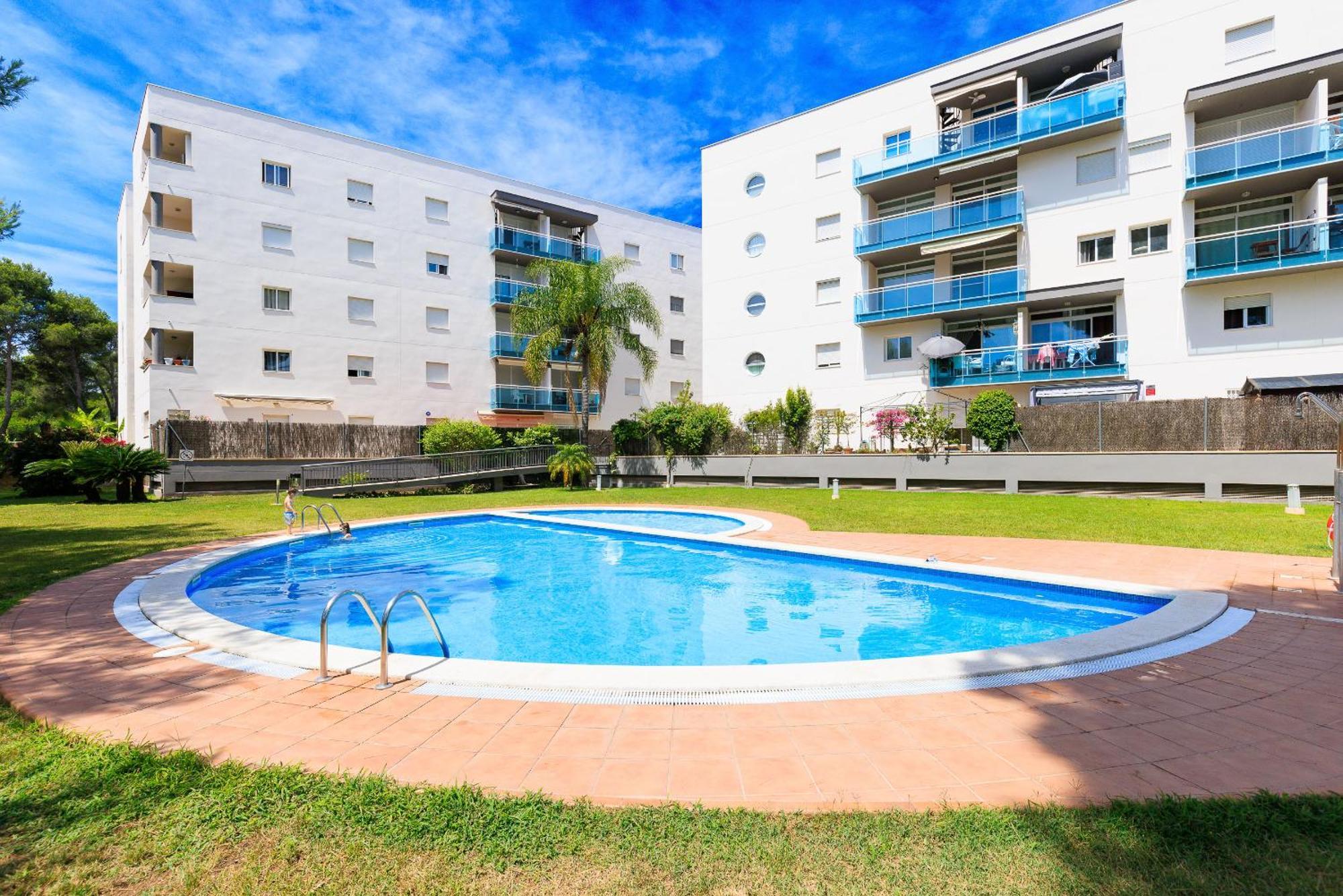 Uhc Golden Pineda Apartments La Pineda Esterno foto