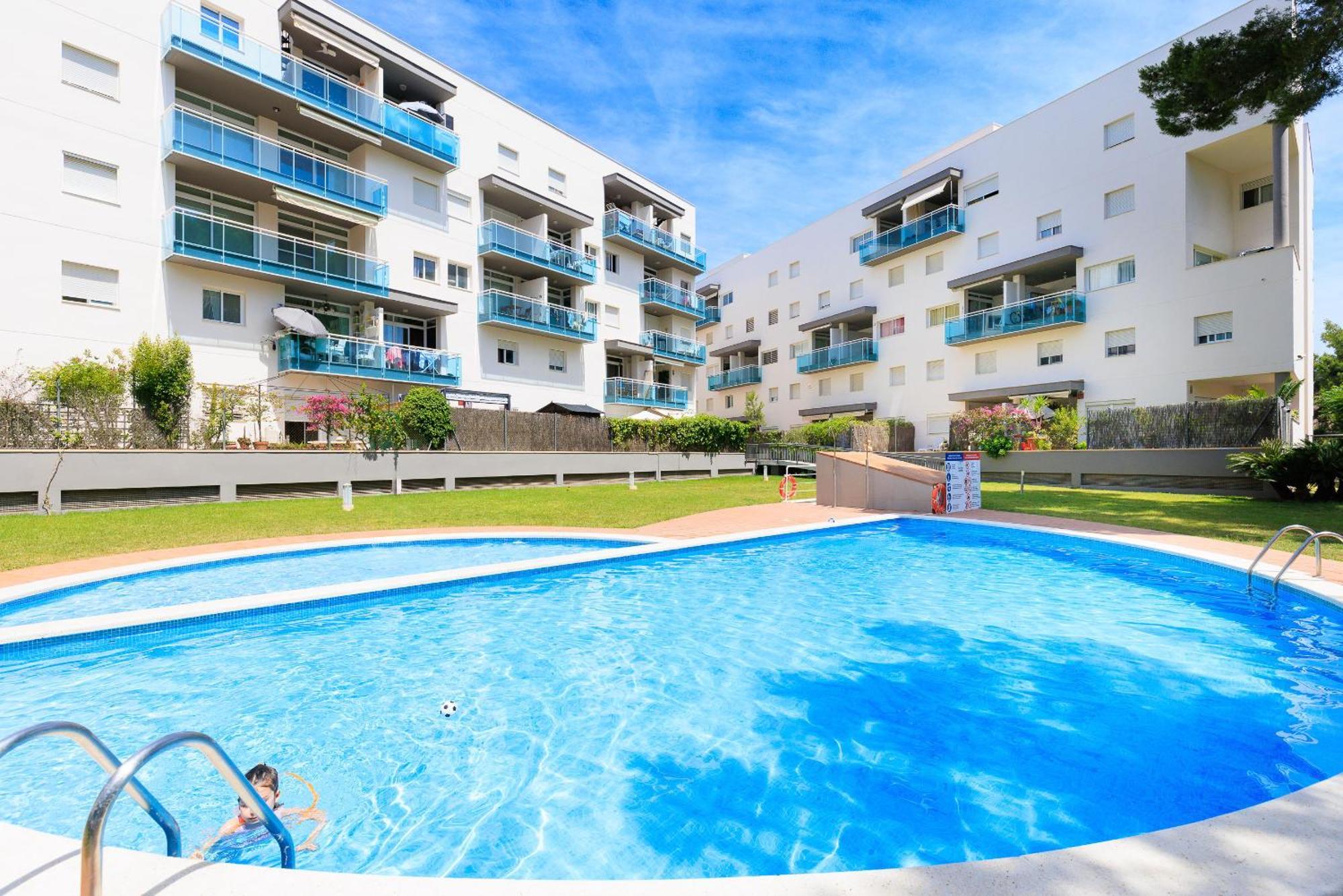 Uhc Golden Pineda Apartments La Pineda Esterno foto